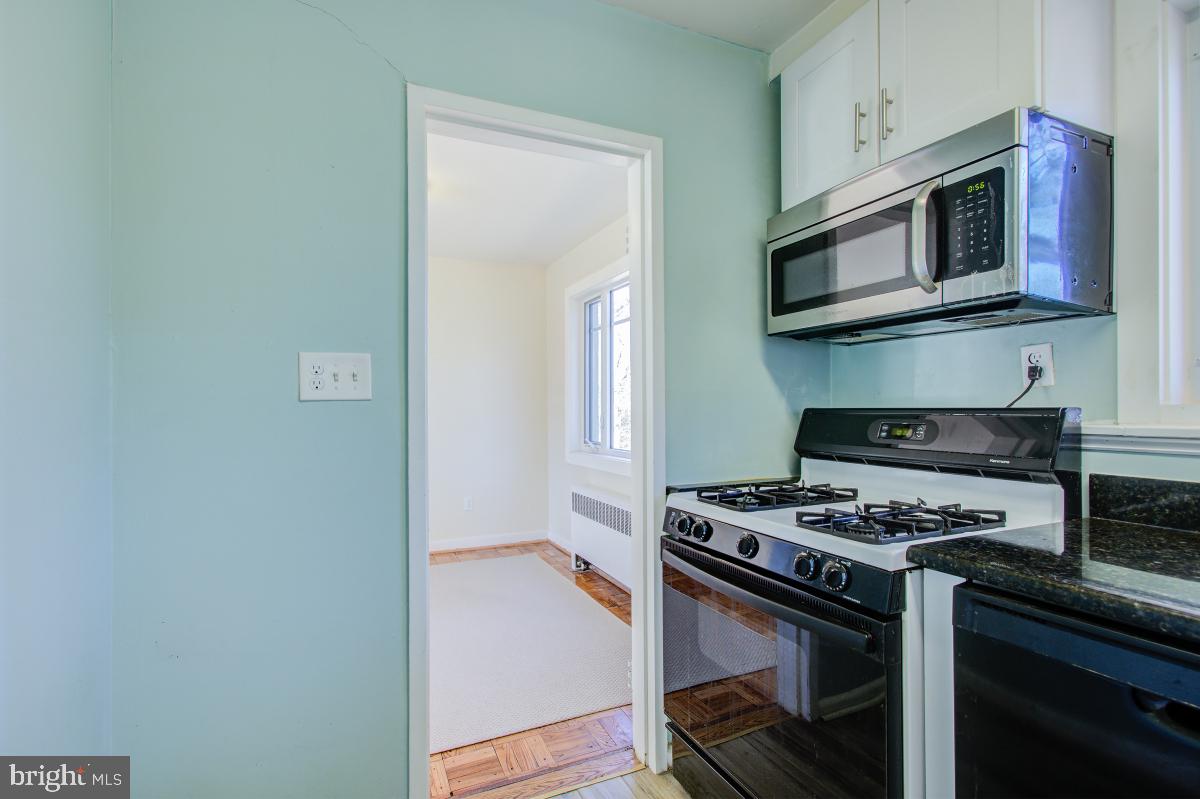 PARKSIDE CONDOMINIUMS - Residential Lease