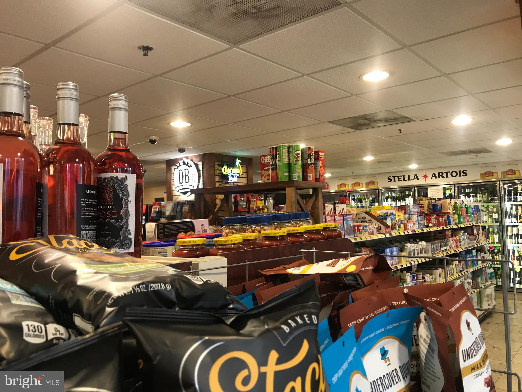 PARKSIDE CONDOMINIUMS - Residential Lease