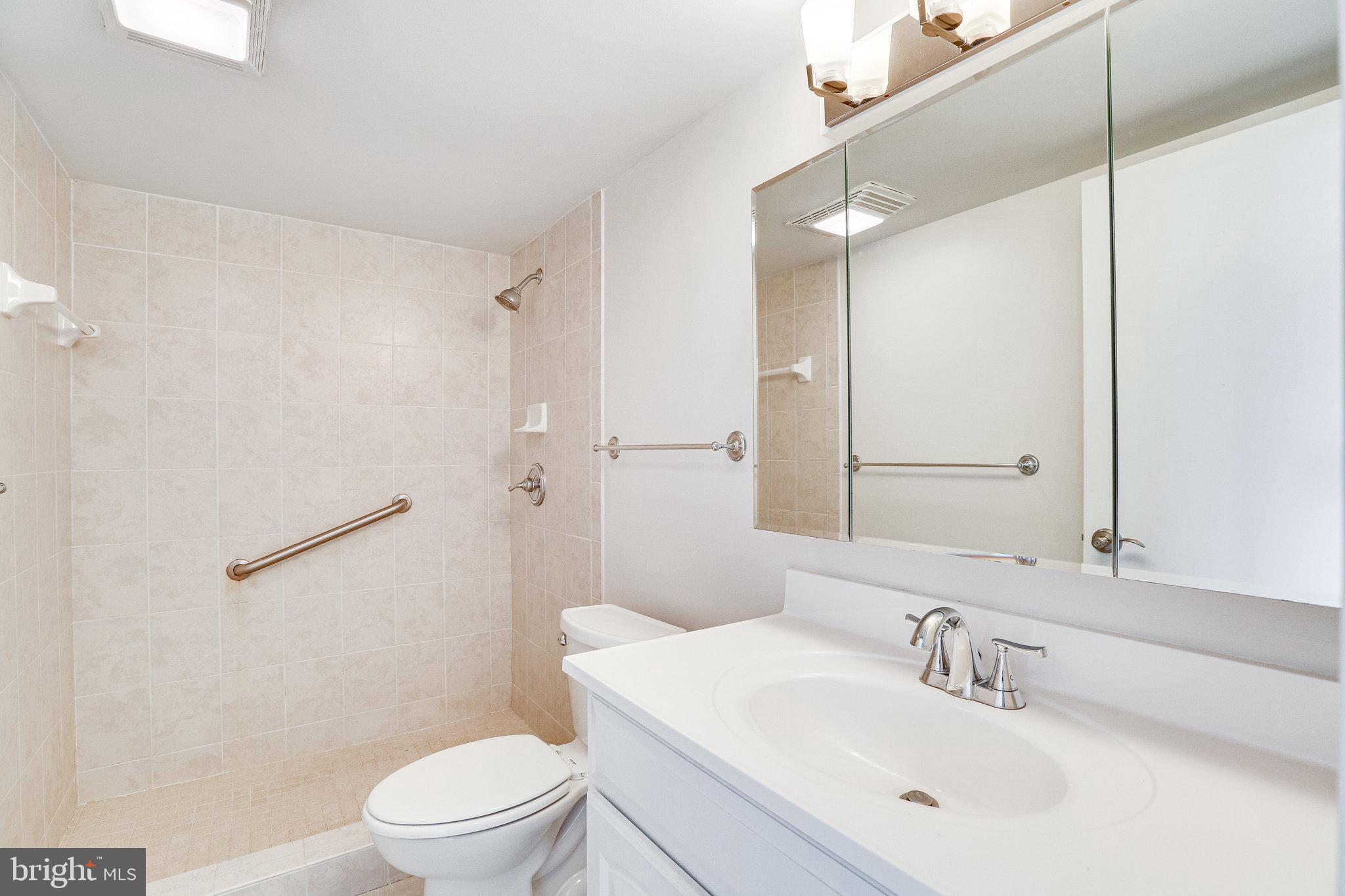 TOWER VILLAS - Residential Lease