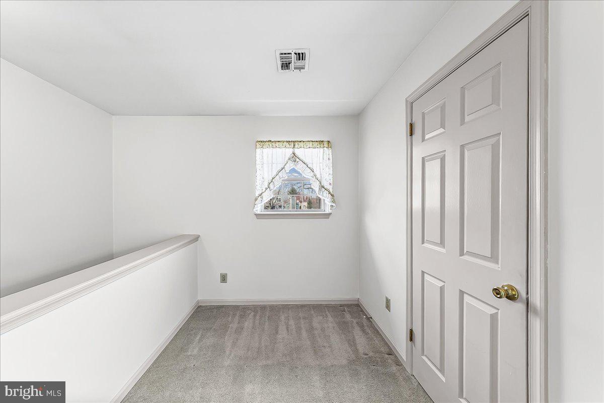 BRADFORD SQUARE - Residential