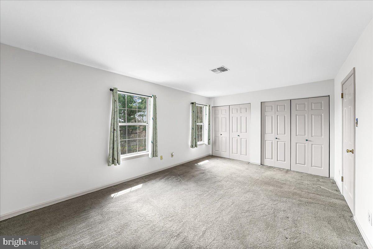 BRADFORD SQUARE - Residential