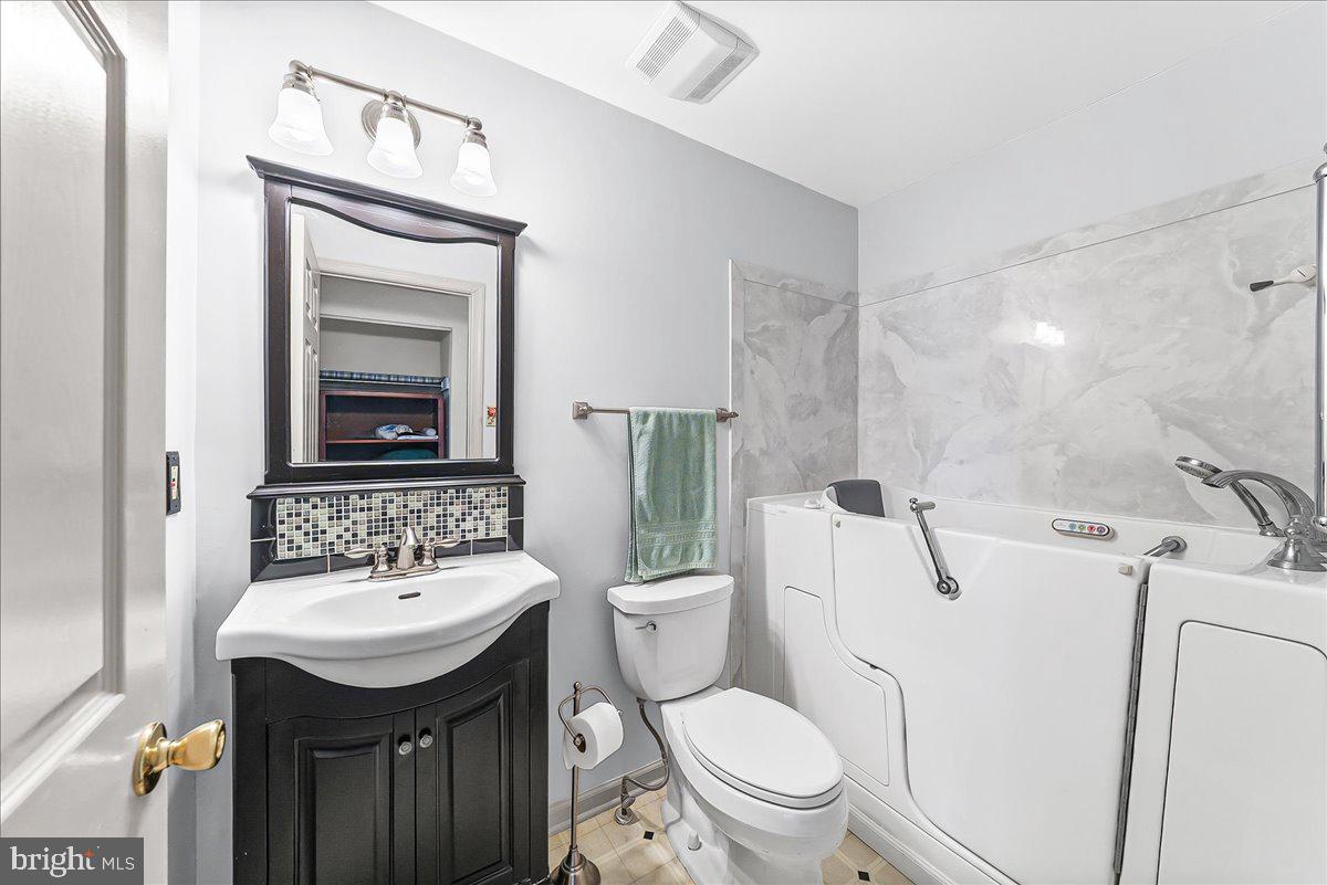 BRADFORD SQUARE - Residential