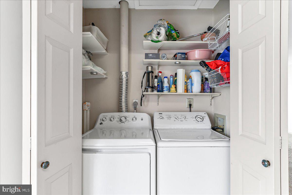 BRADFORD SQUARE - Residential