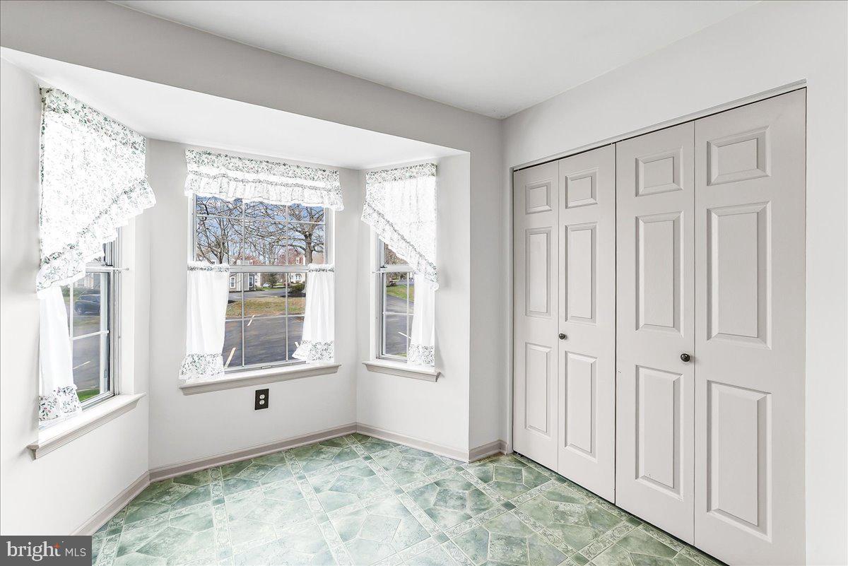 BRADFORD SQUARE - Residential