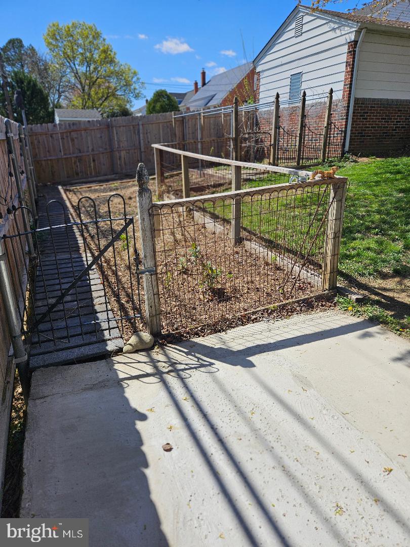 CAMELOT - Residential