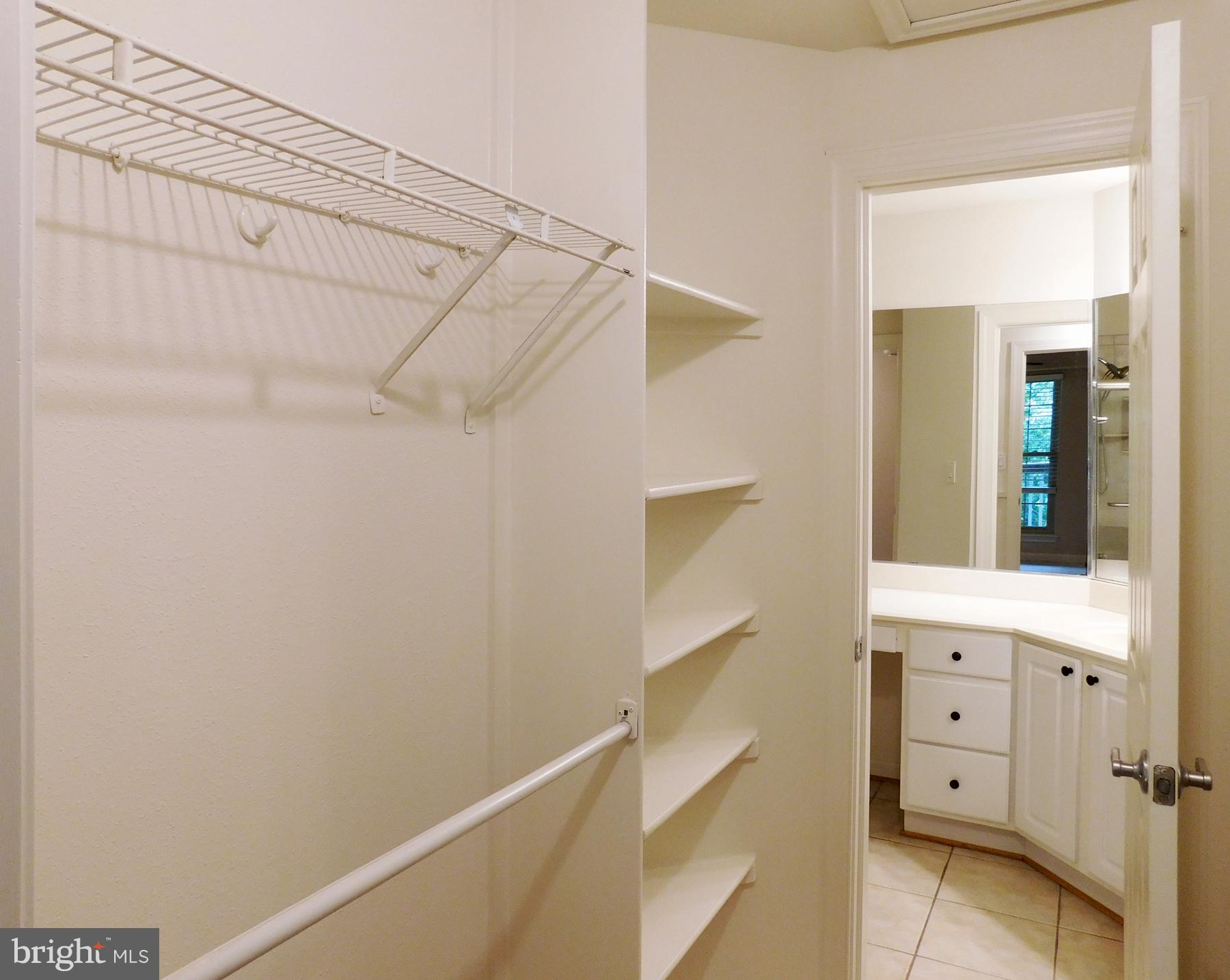 PENDERBROOK SQUARE CONDOMINIUMS - Residential