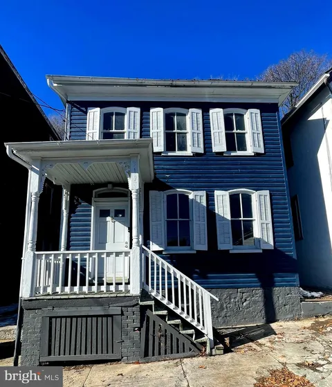 319 S Maple Avenue, Martinsburg, WV 25401 - MLS#: WVBE2036768