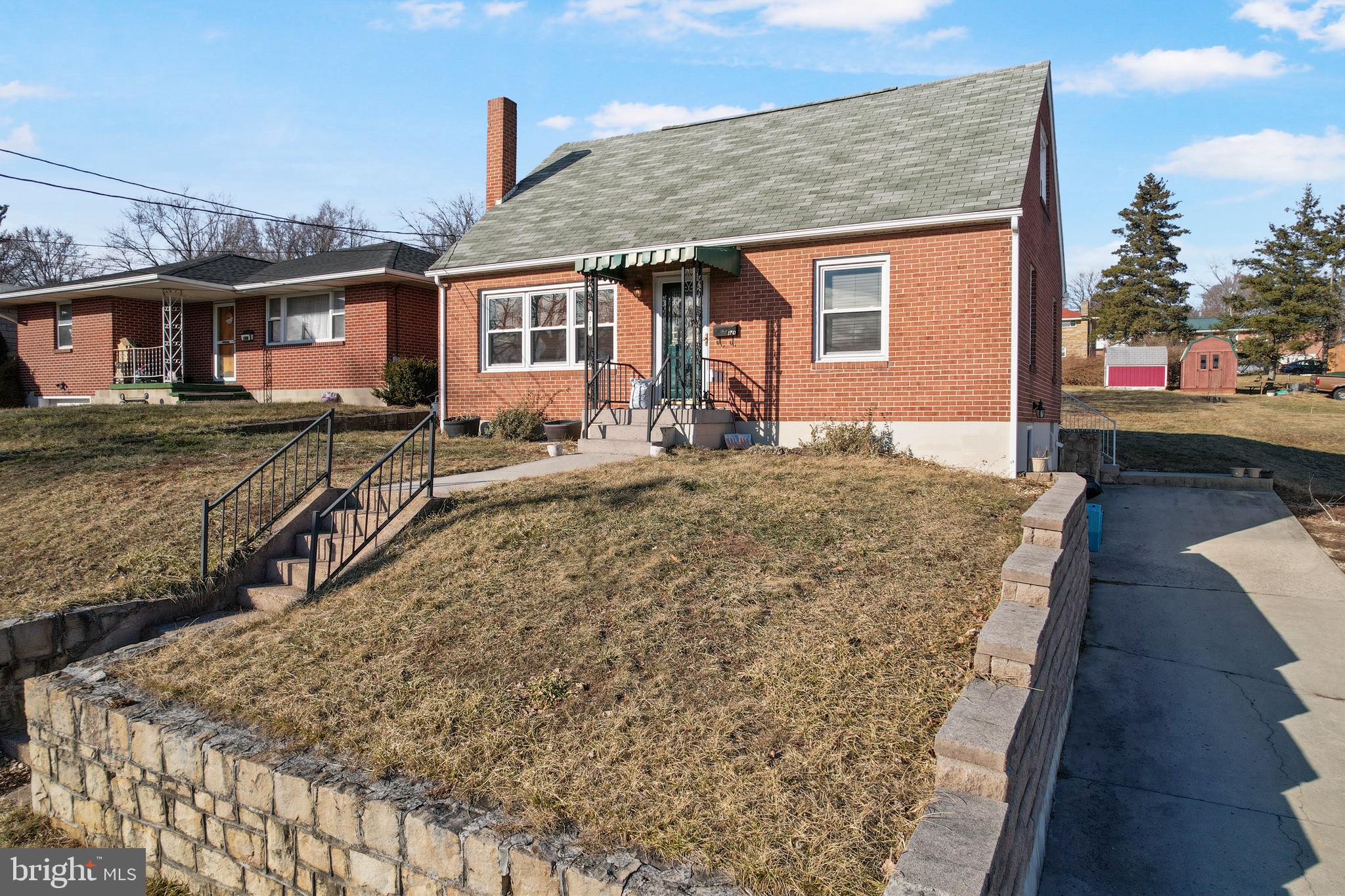 ECKHART MINES - Residential