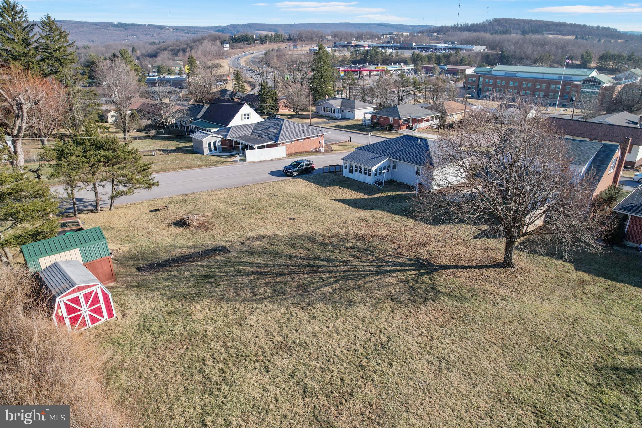 ECKHART MINES - Residential