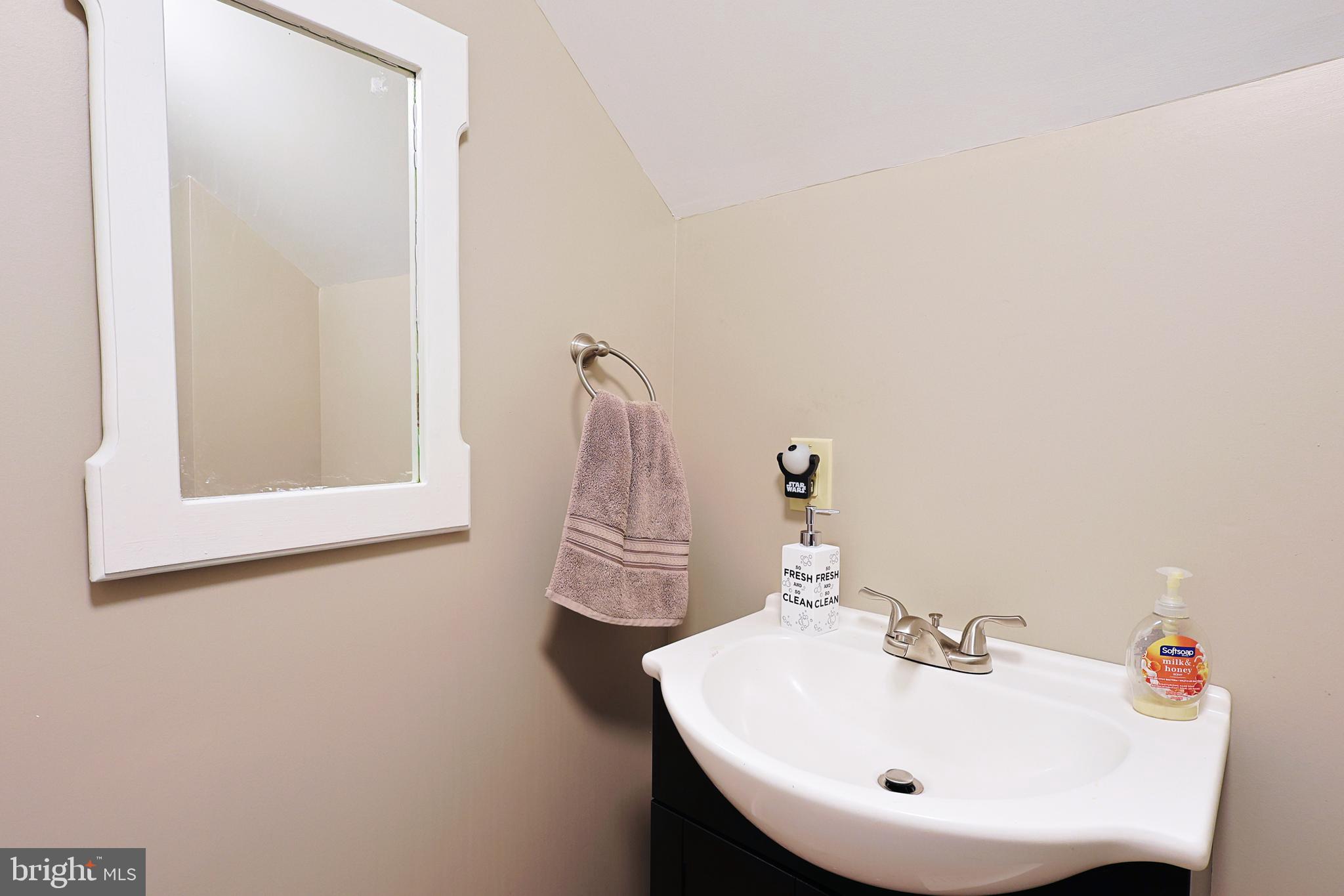 ECKHART MINES - Residential