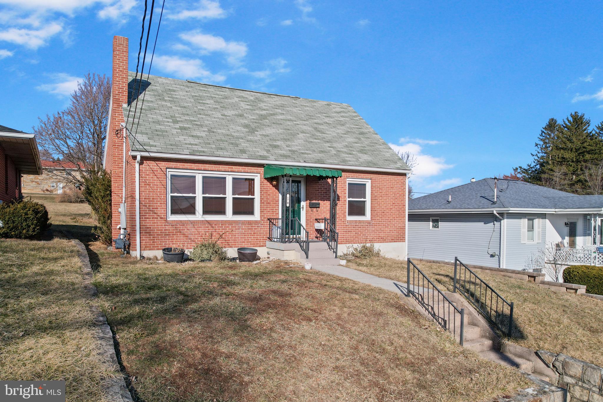 ECKHART MINES - Residential