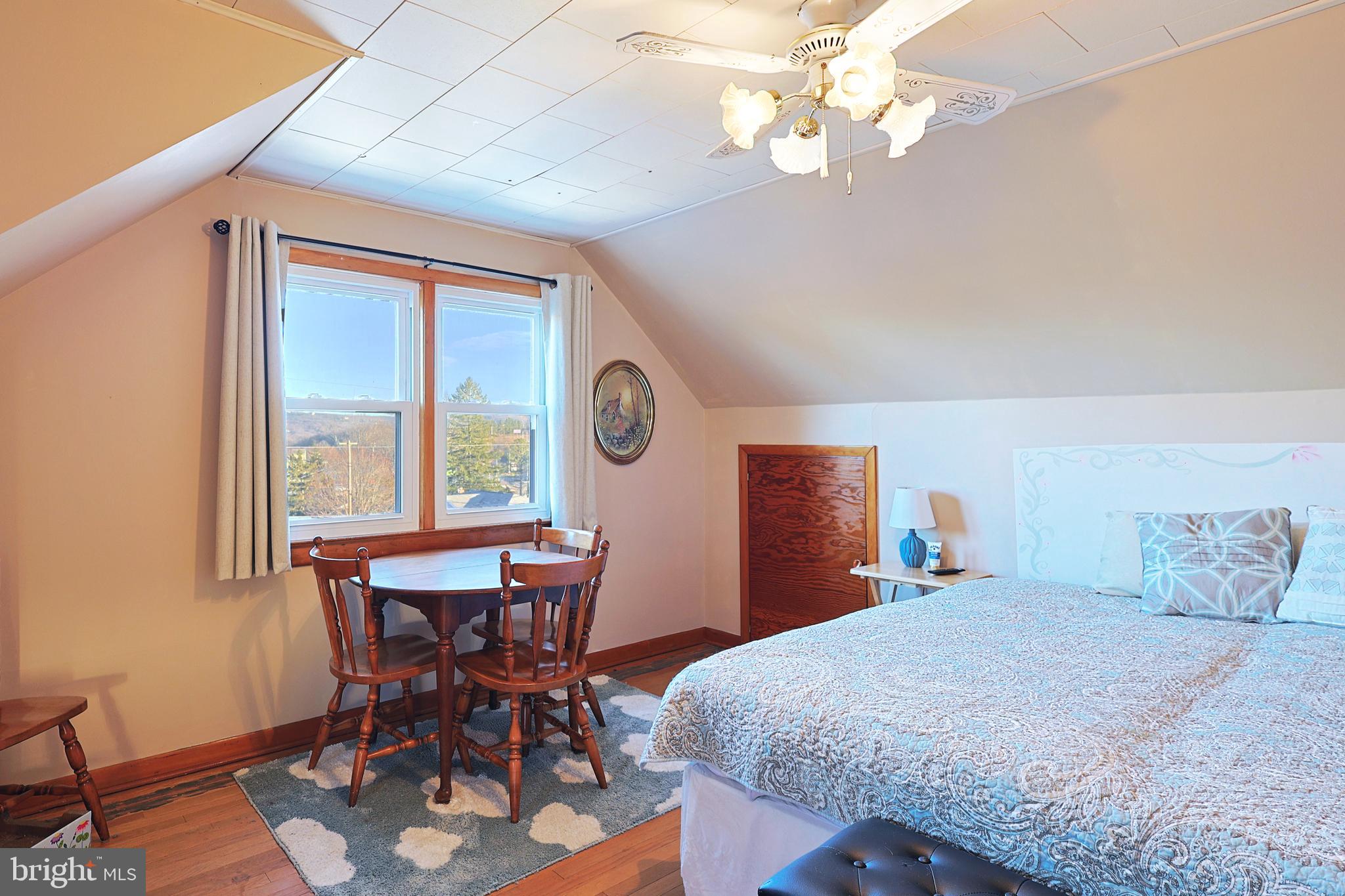 ECKHART MINES - Residential