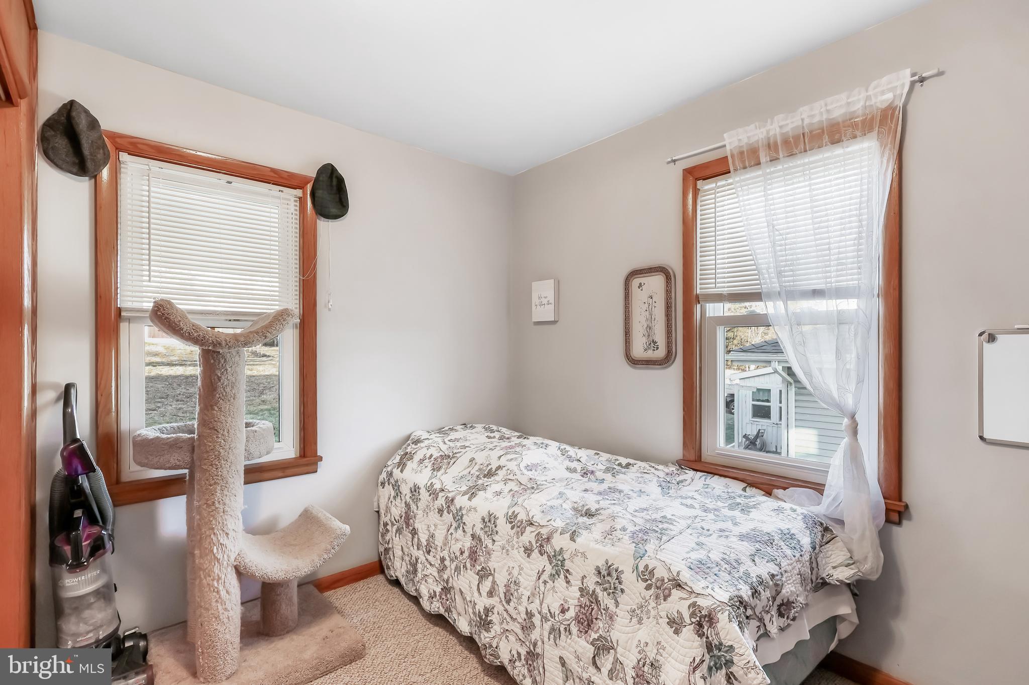 ECKHART MINES - Residential