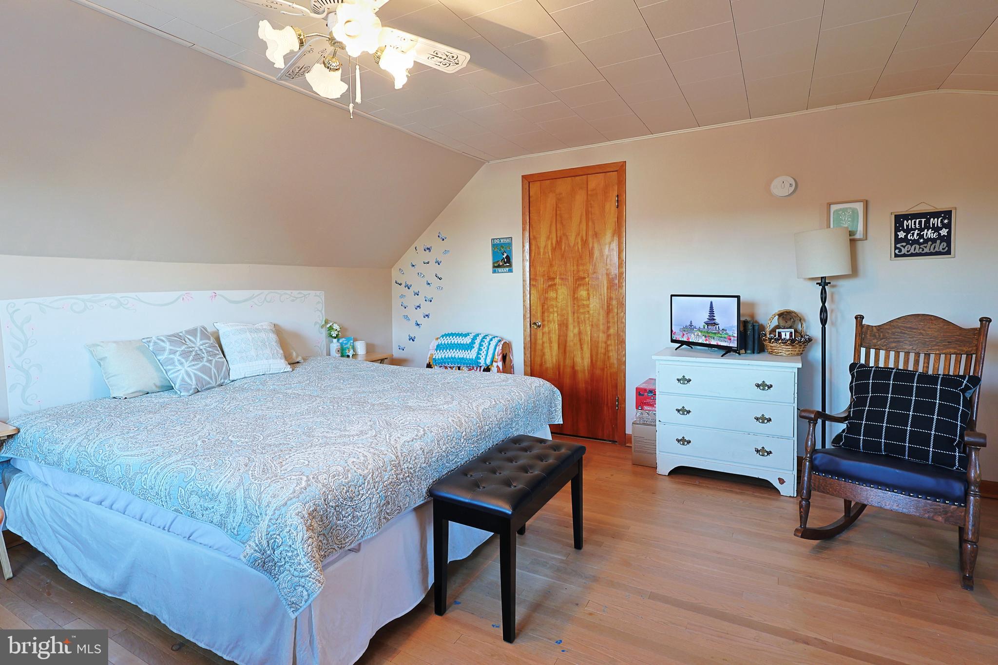 ECKHART MINES - Residential