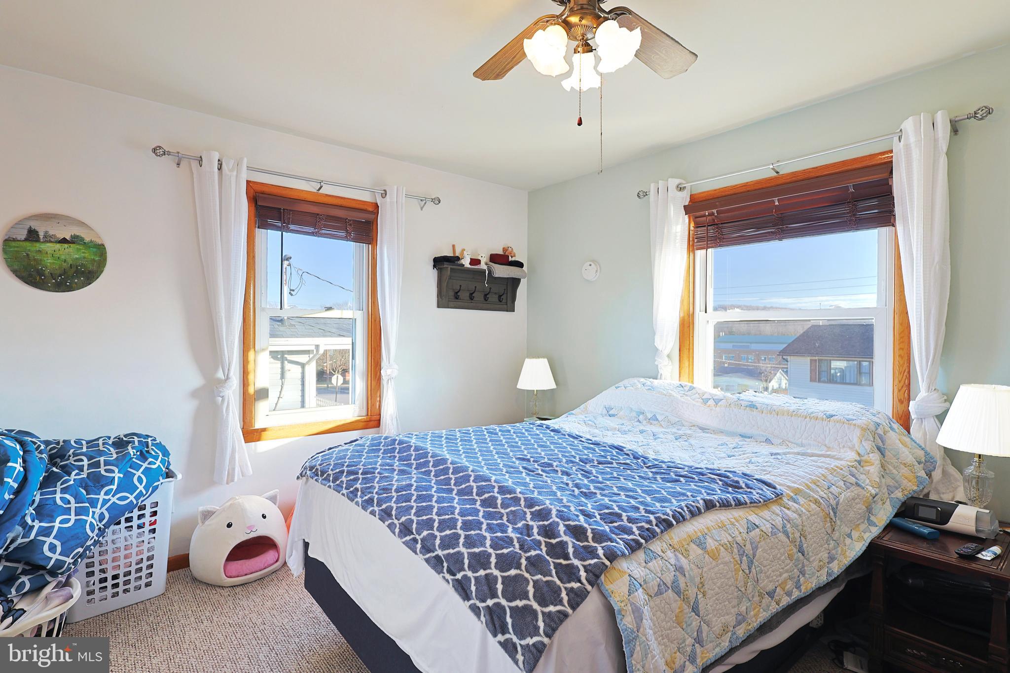 ECKHART MINES - Residential