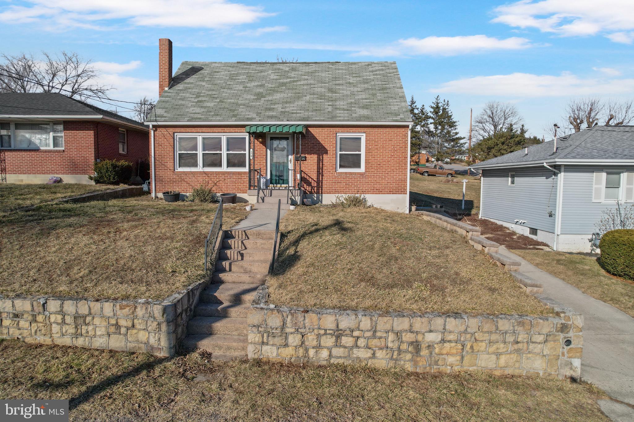 ECKHART MINES - Residential