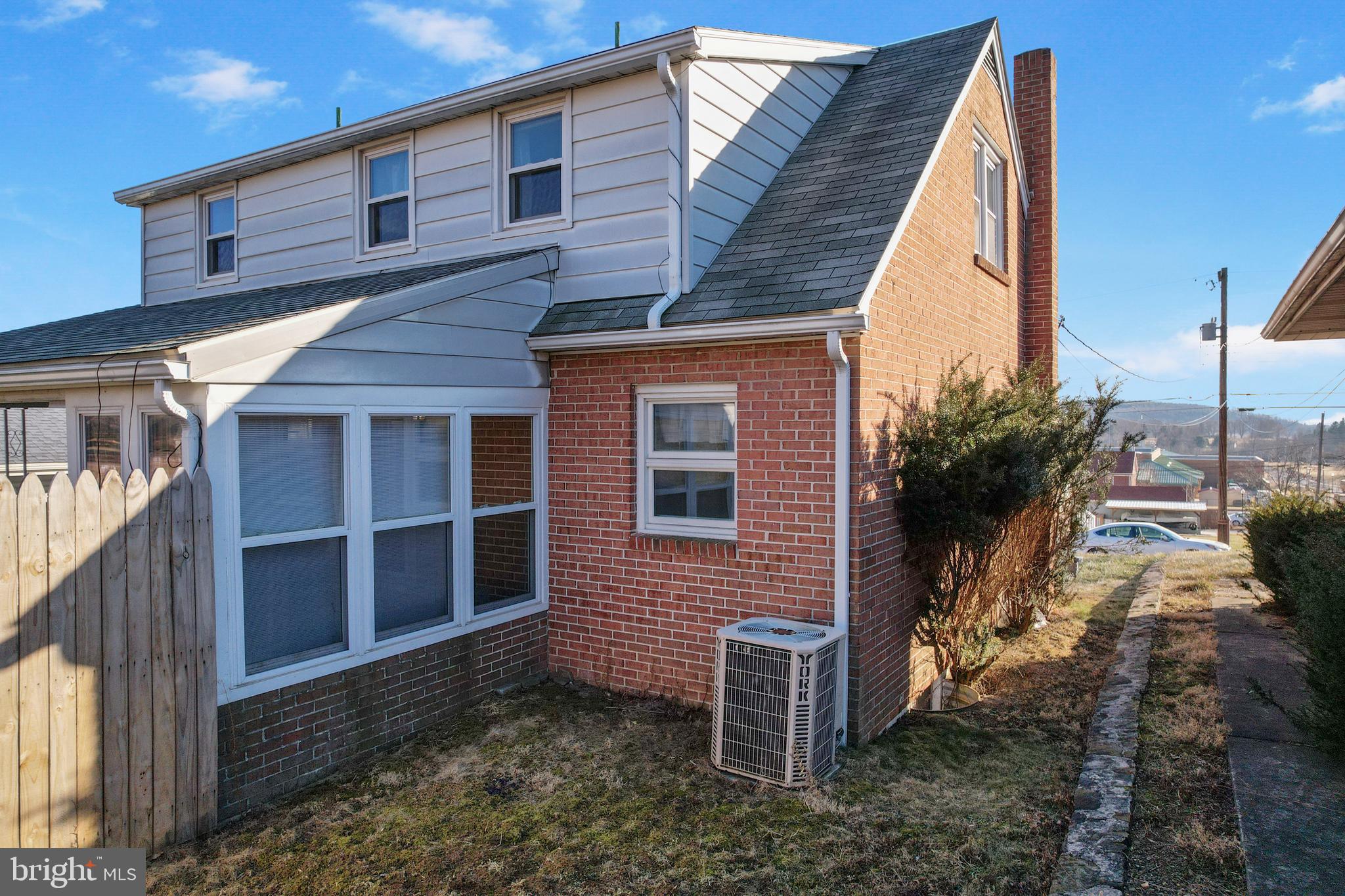 ECKHART MINES - Residential