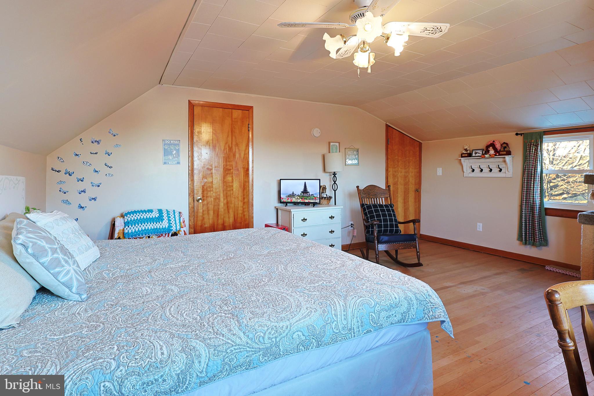 ECKHART MINES - Residential