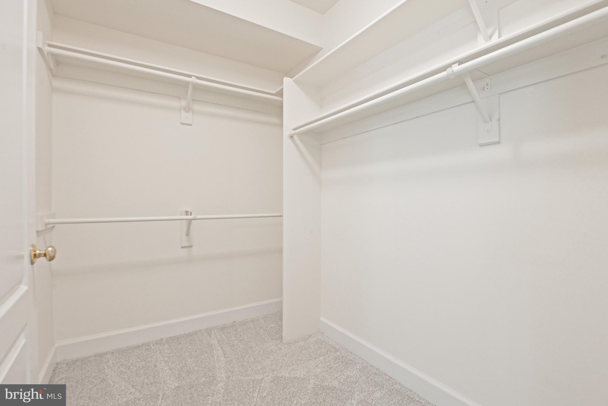 ONE CAMERON PLACE - Residential