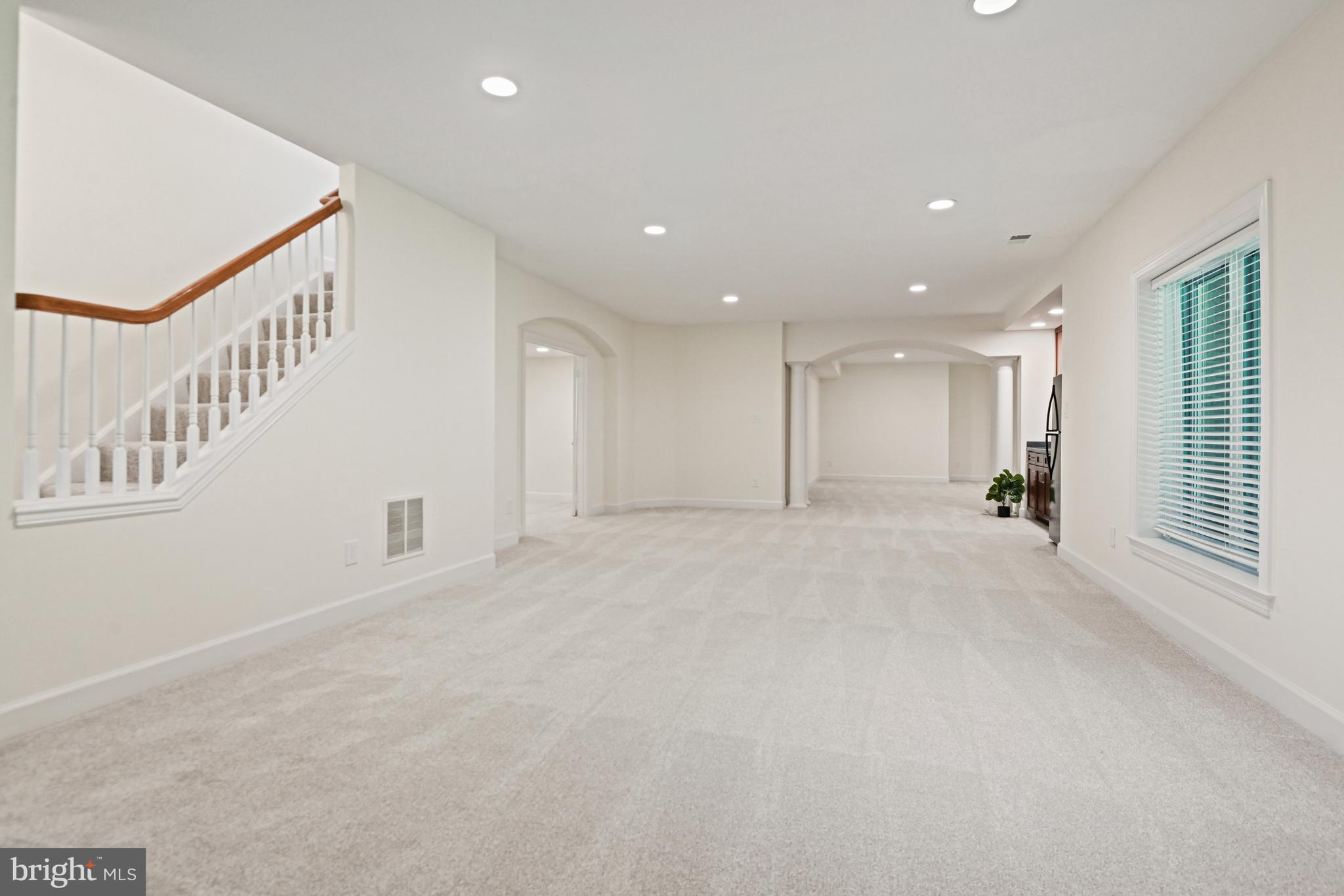 ONE CAMERON PLACE - Residential