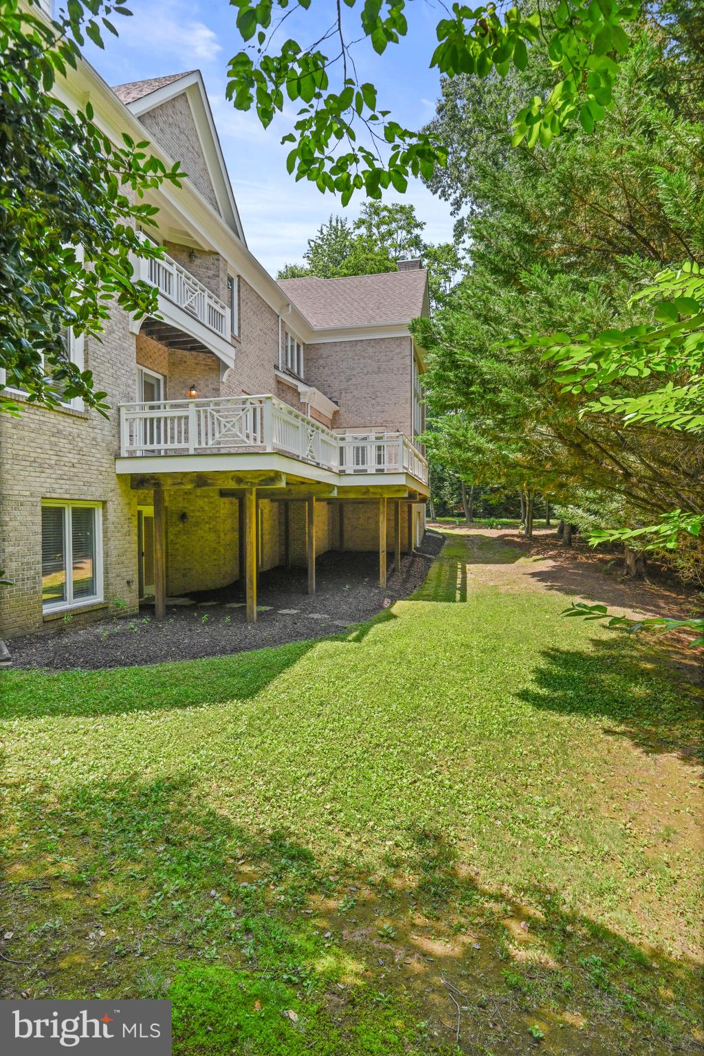 ONE CAMERON PLACE - Residential