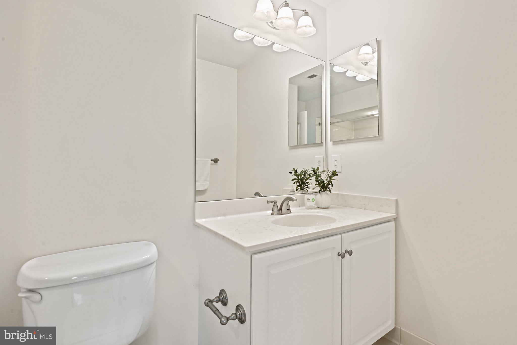 ONE CAMERON PLACE - Residential