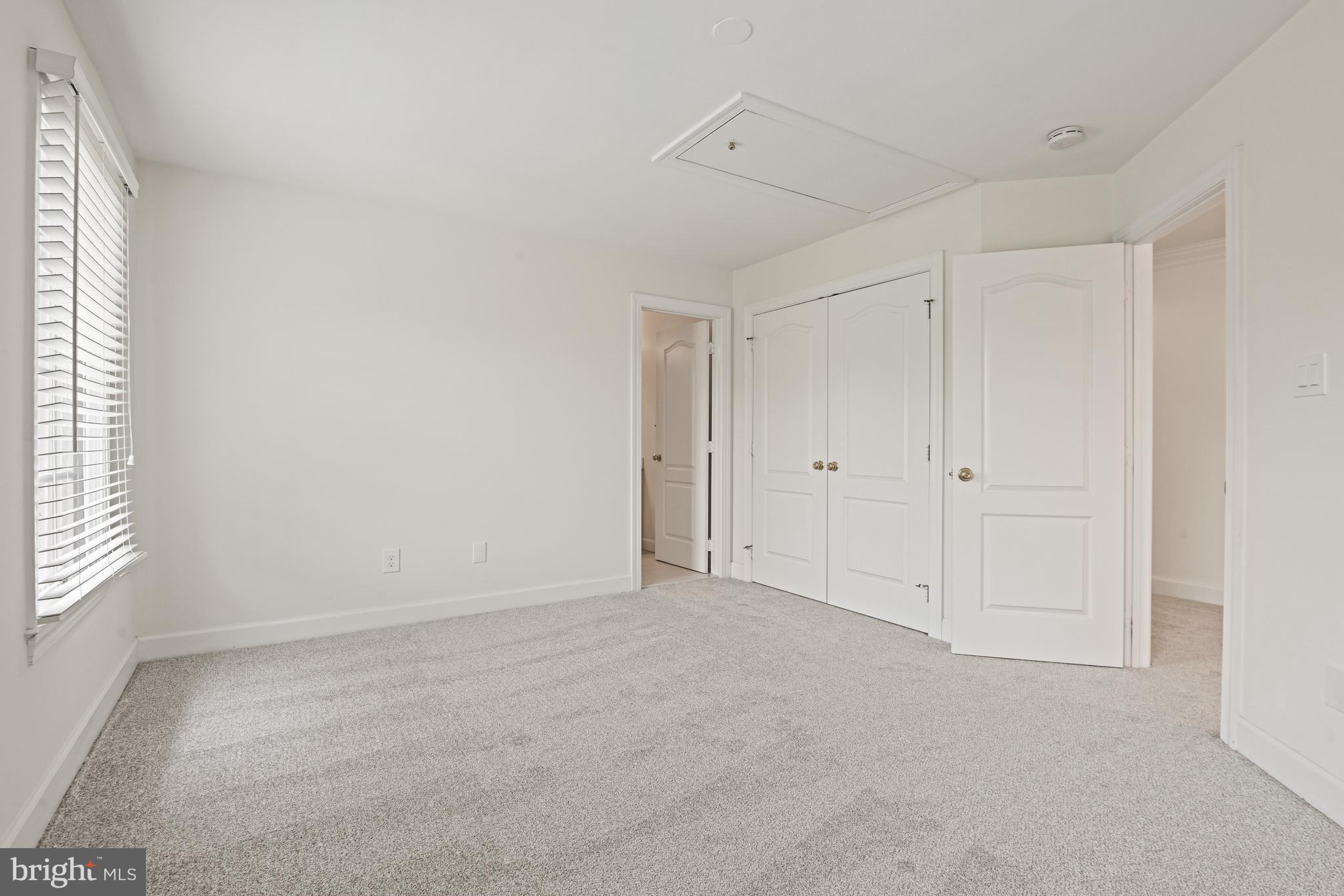 ONE CAMERON PLACE - Residential