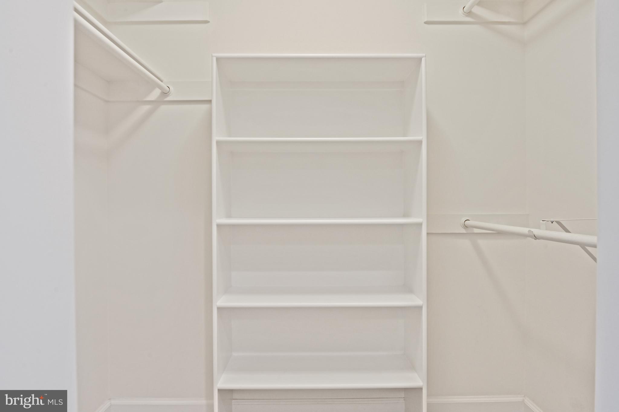 ONE CAMERON PLACE - Residential