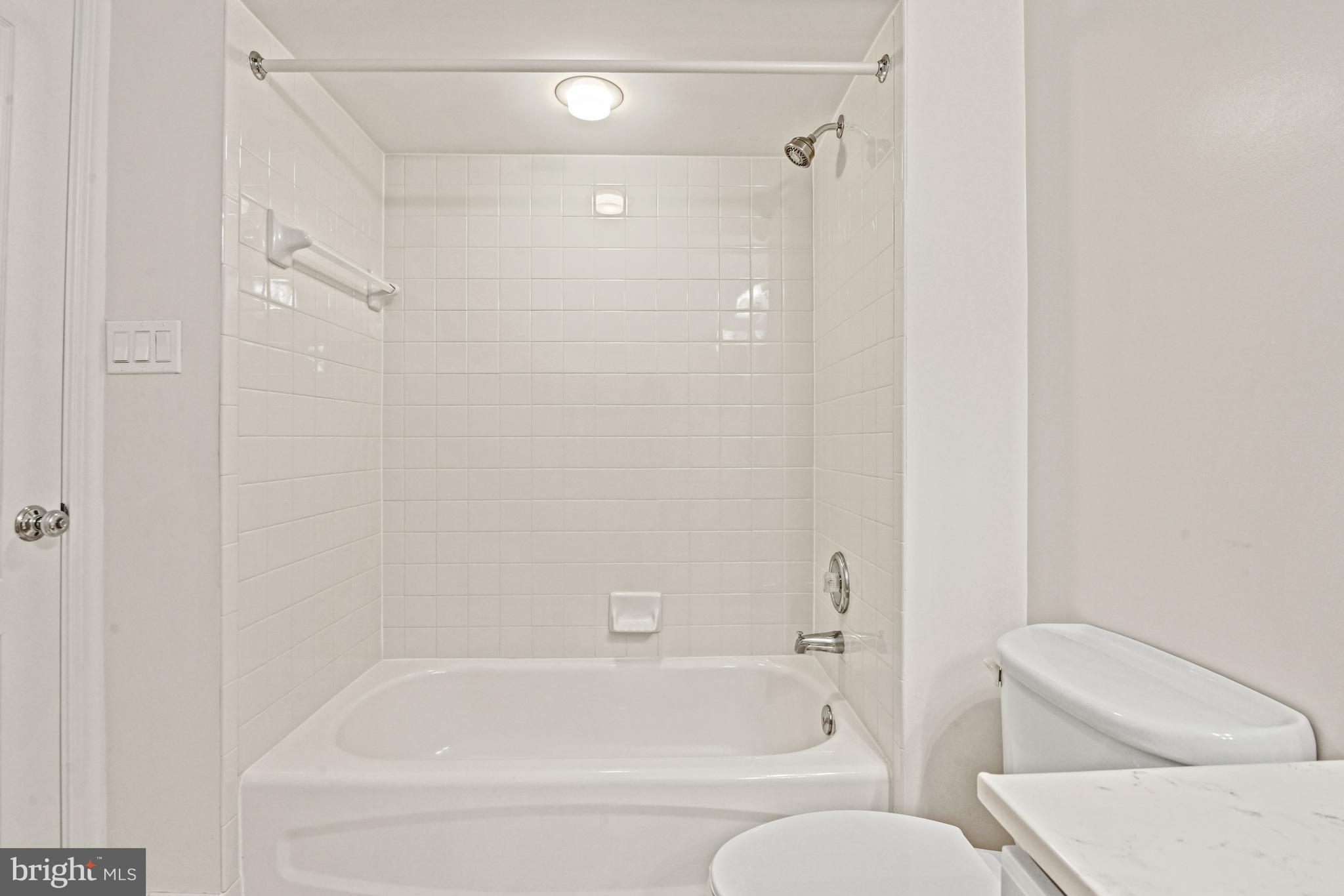 ONE CAMERON PLACE - Residential