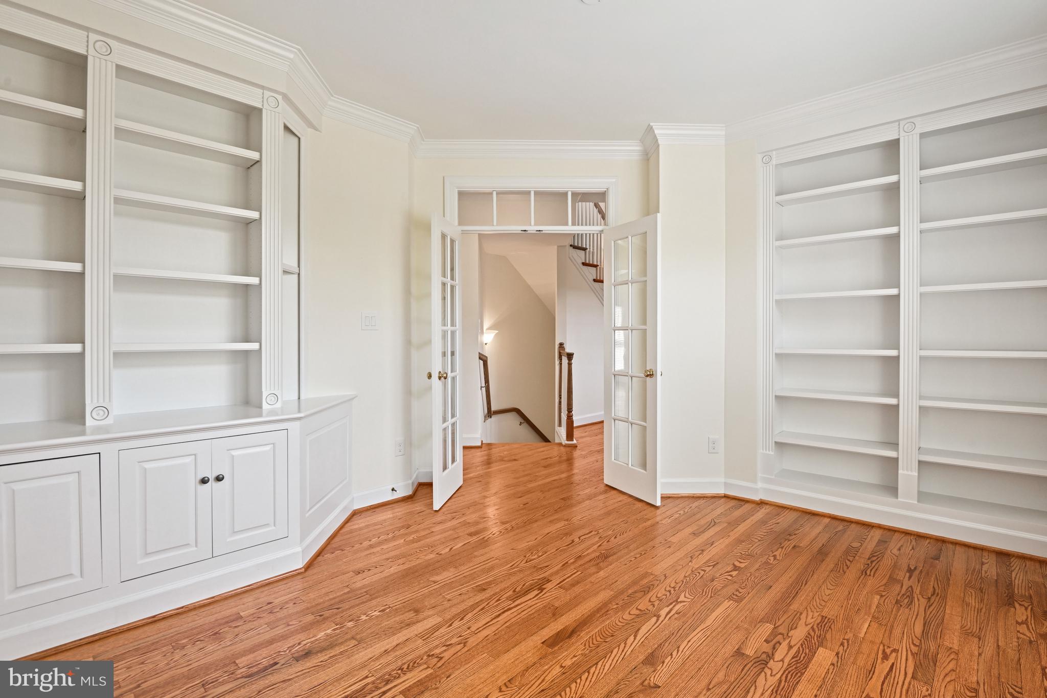 ONE CAMERON PLACE - Residential