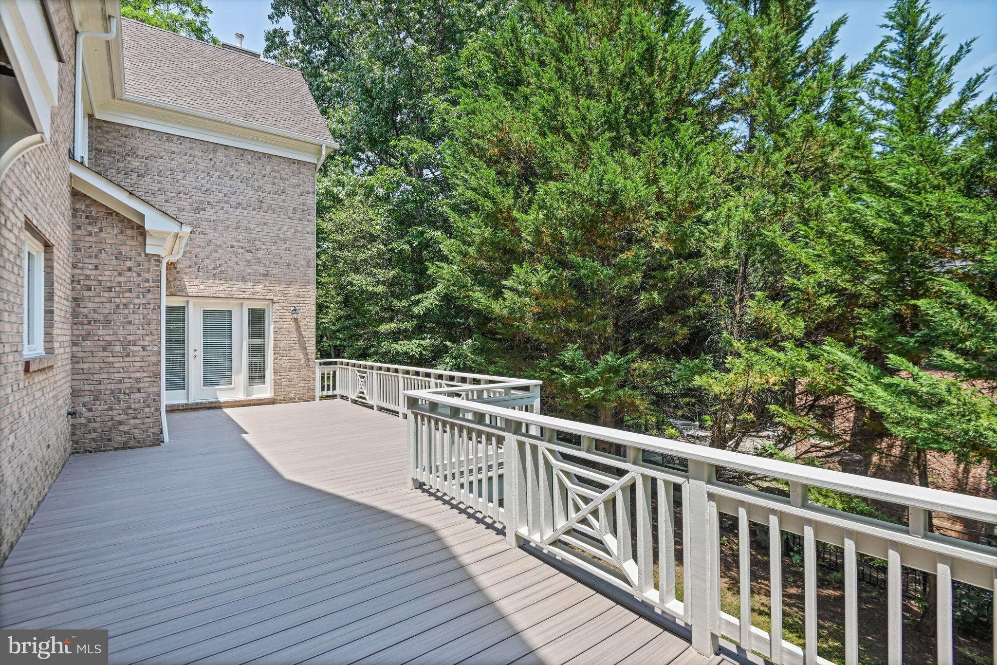 ONE CAMERON PLACE - Residential