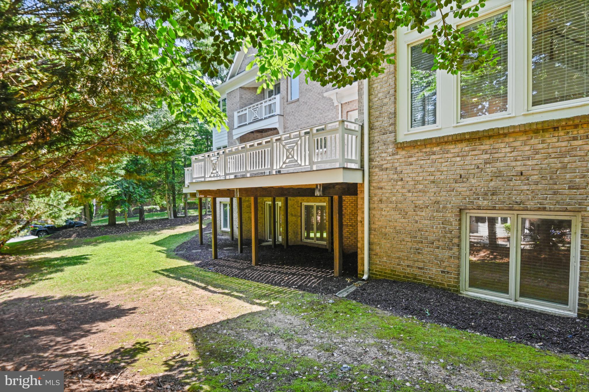 ONE CAMERON PLACE - Residential