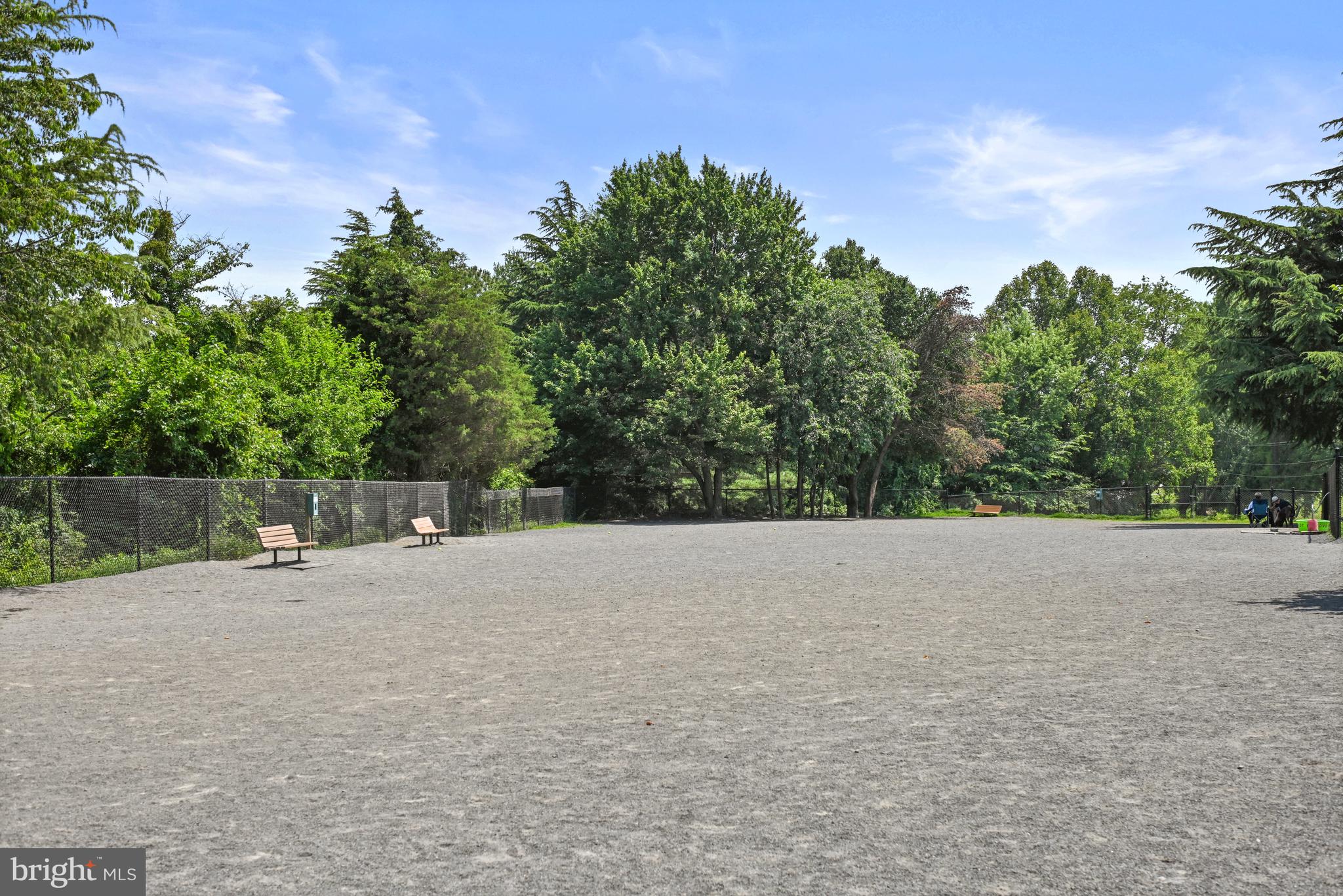 ONE CAMERON PLACE - Residential