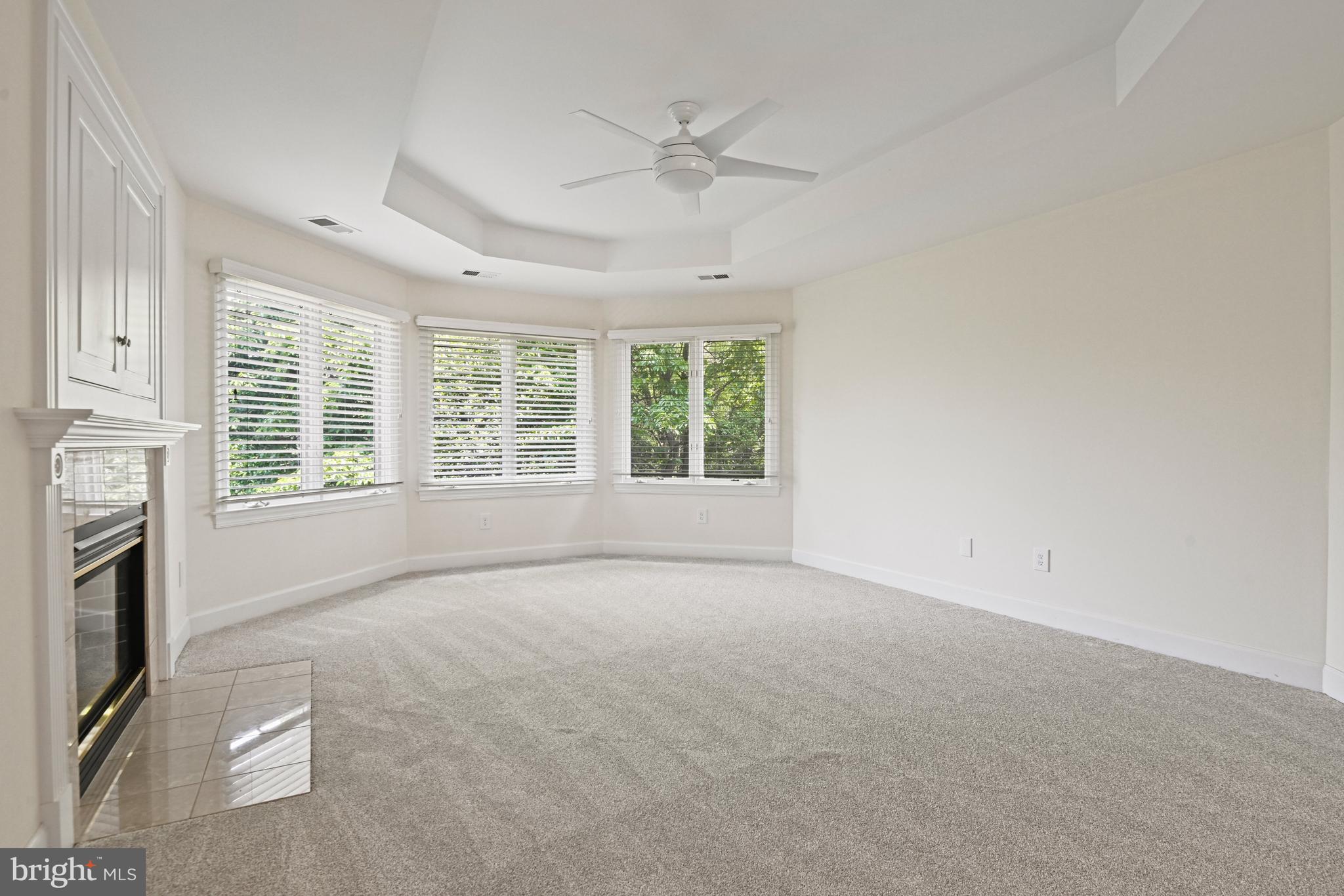 ONE CAMERON PLACE - Residential