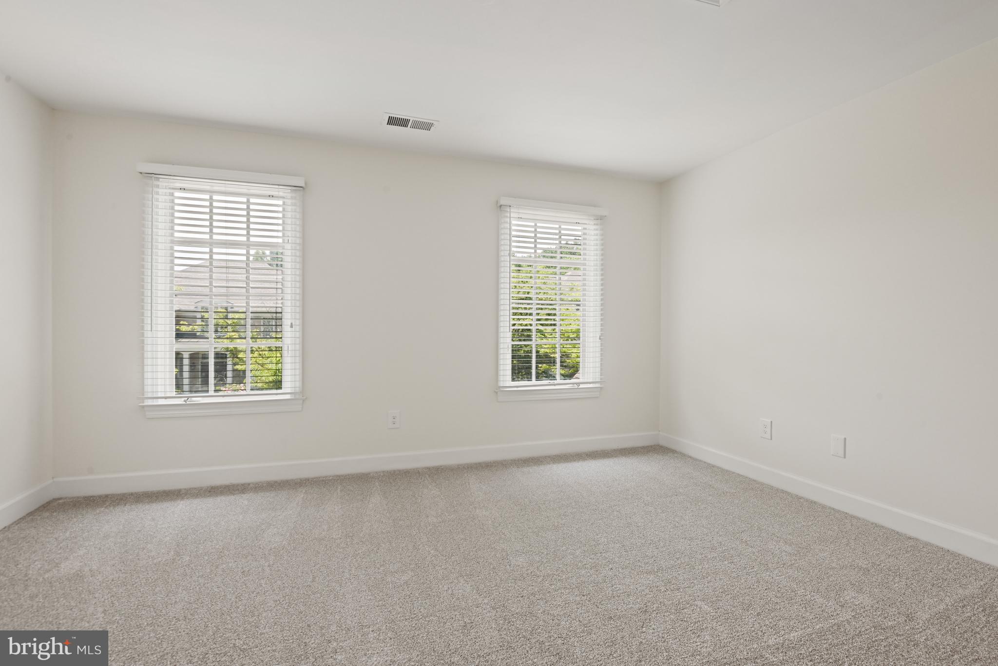 ONE CAMERON PLACE - Residential