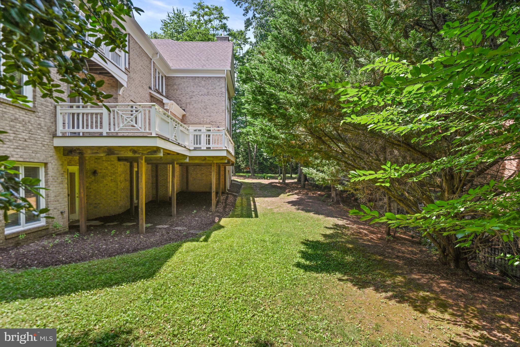 ONE CAMERON PLACE - Residential