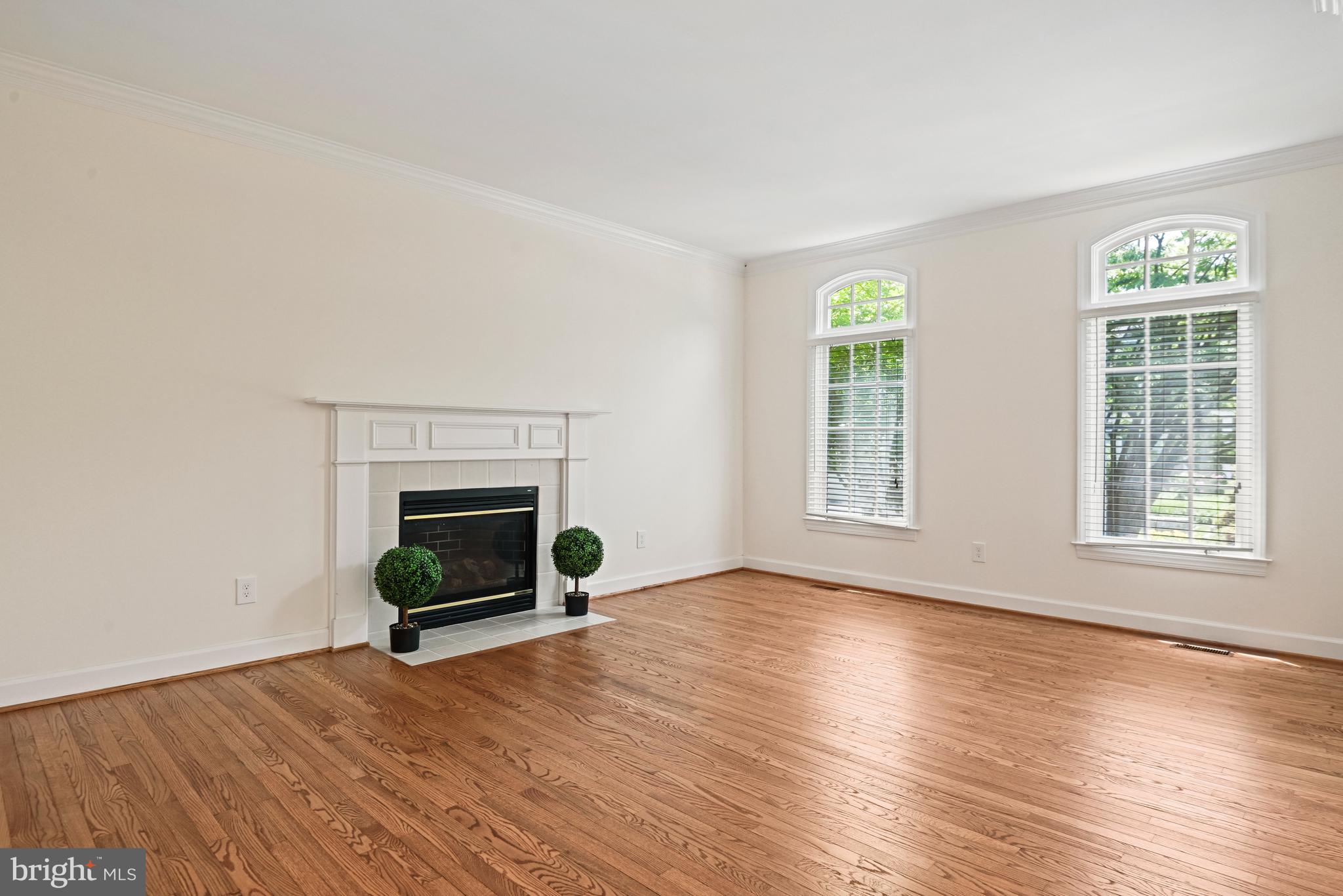 ONE CAMERON PLACE - Residential