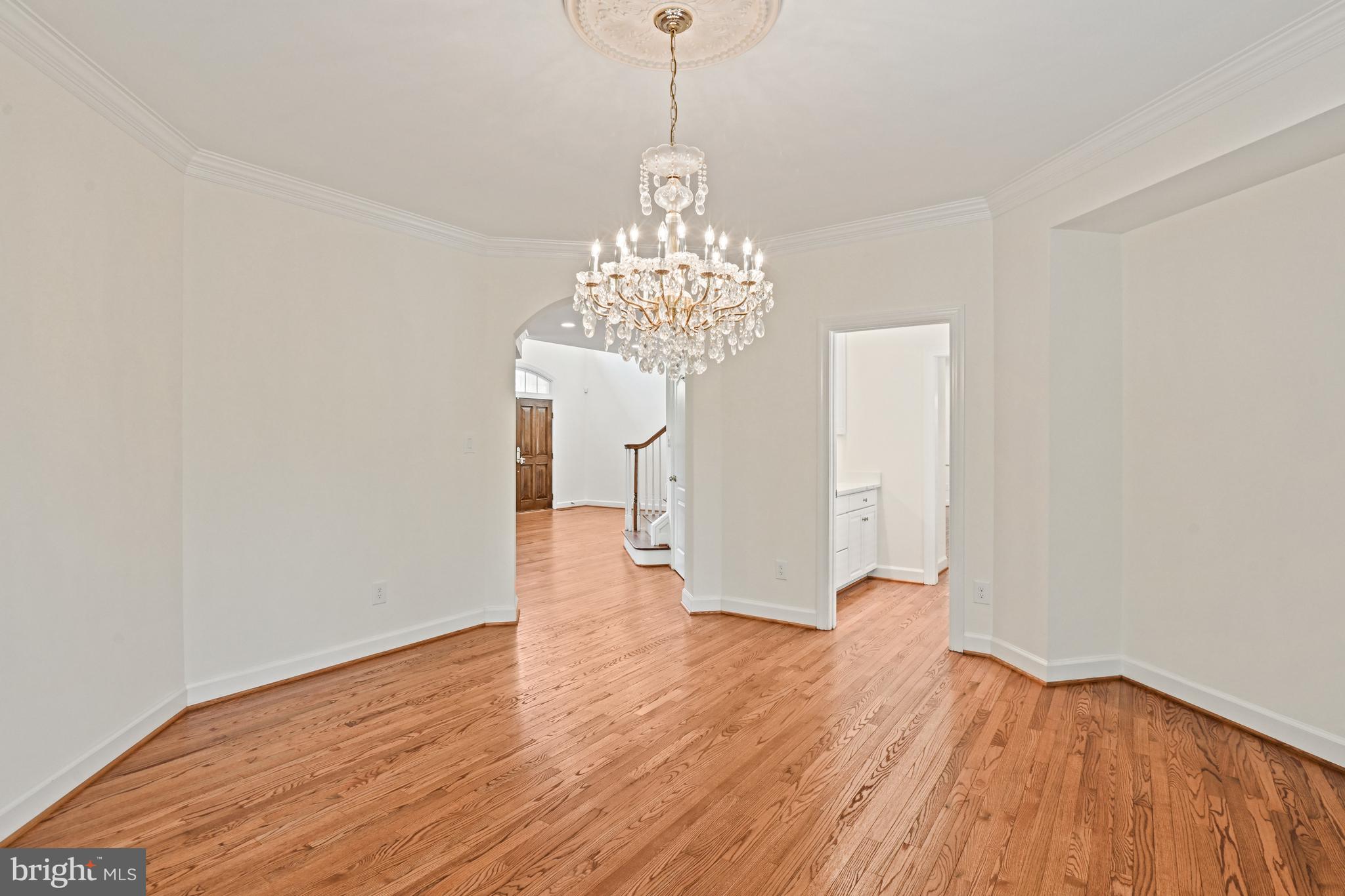 ONE CAMERON PLACE - Residential