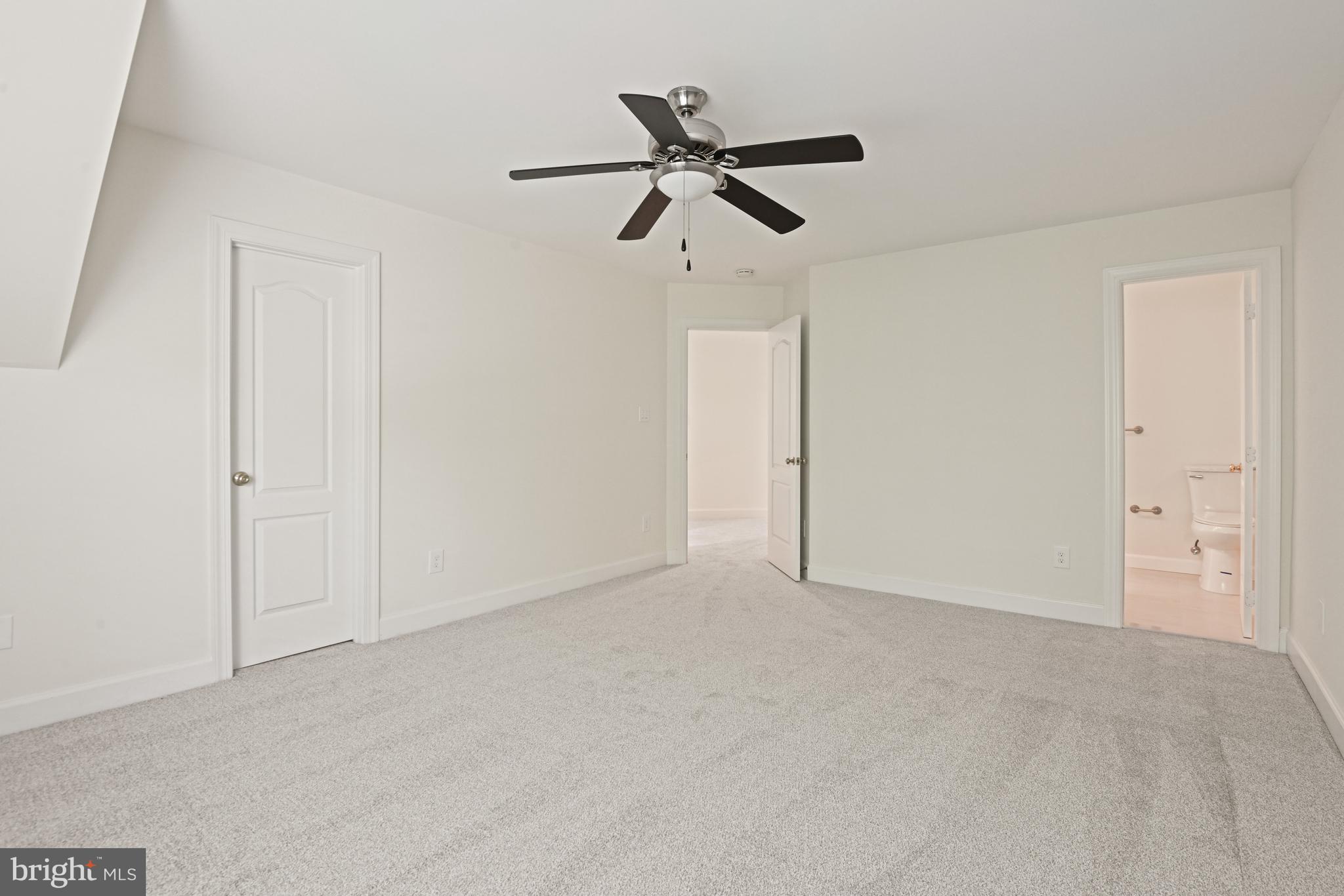 ONE CAMERON PLACE - Residential