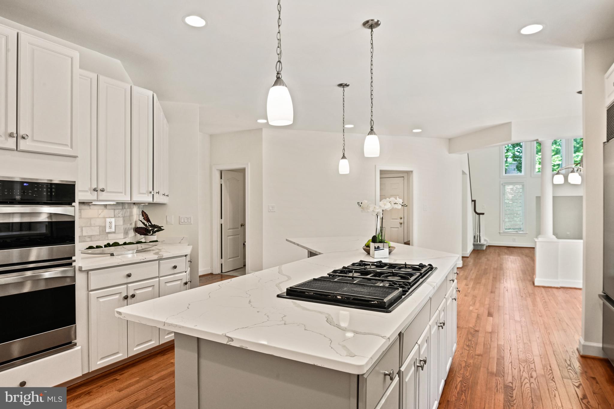 ONE CAMERON PLACE - Residential