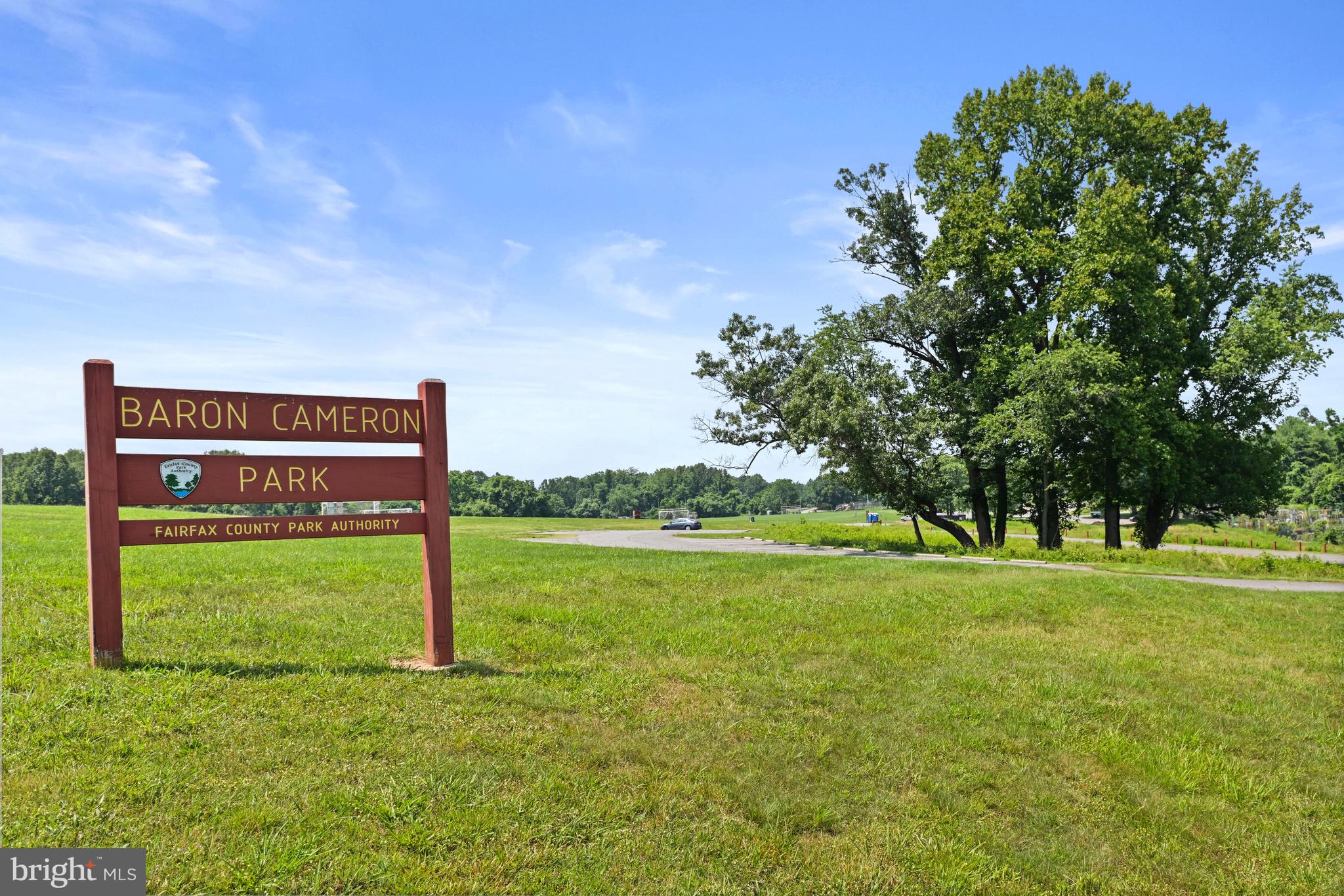 ONE CAMERON PLACE - Residential