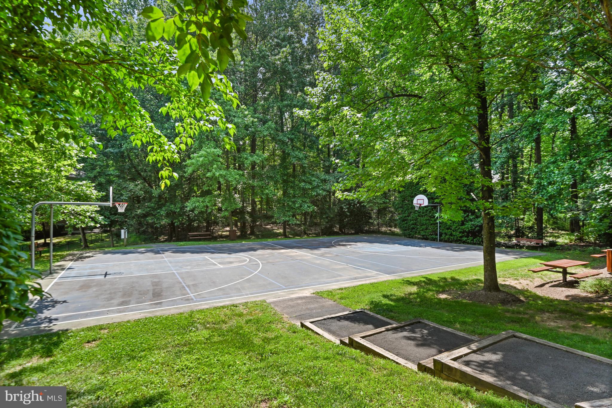 ONE CAMERON PLACE - Residential