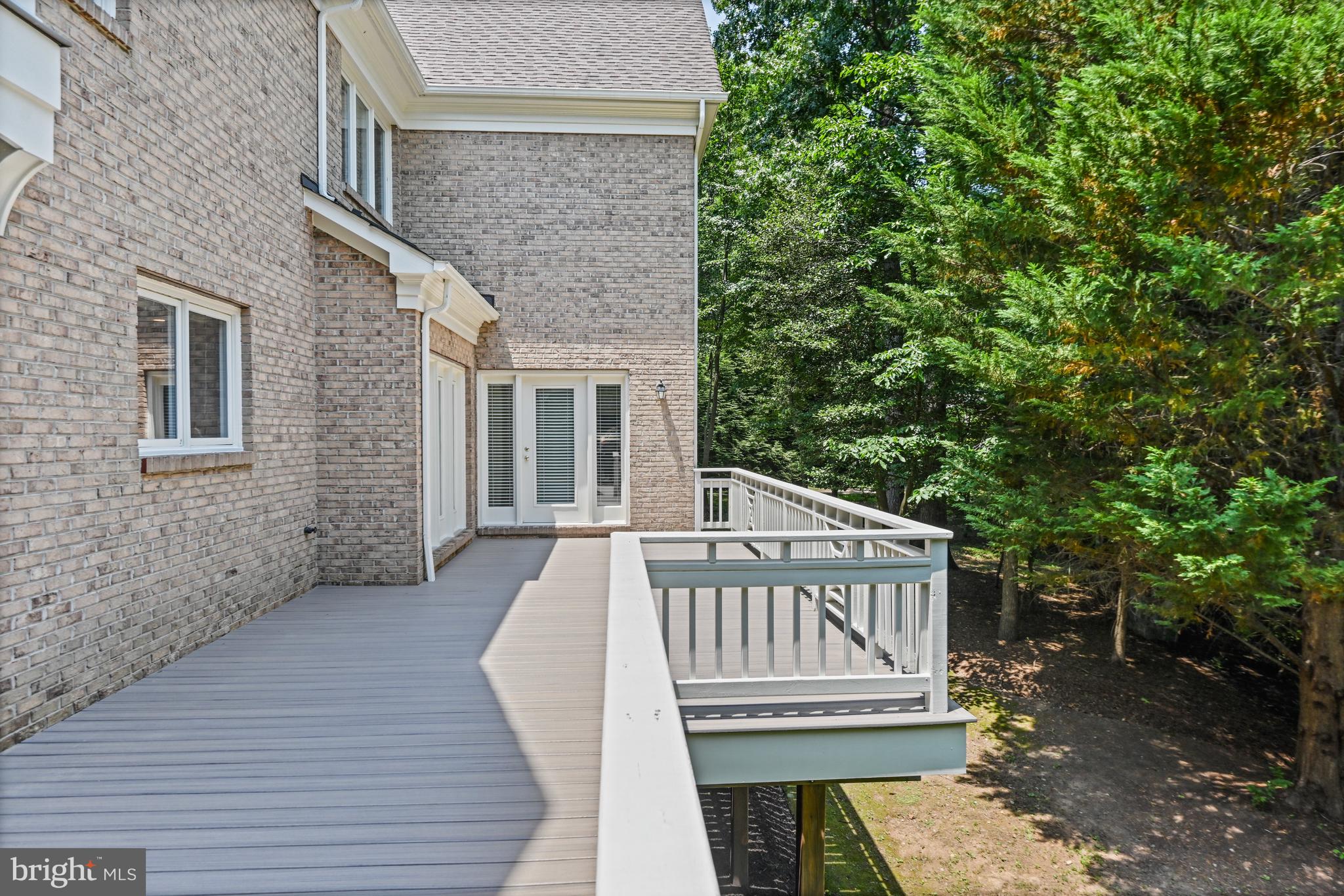 ONE CAMERON PLACE - Residential