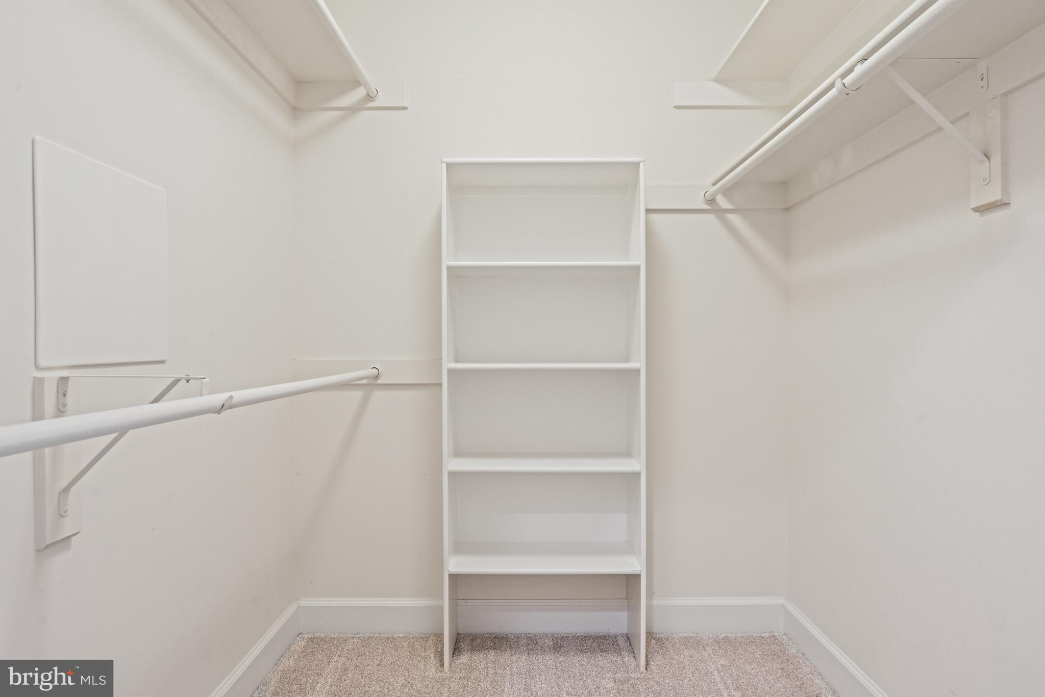 ONE CAMERON PLACE - Residential