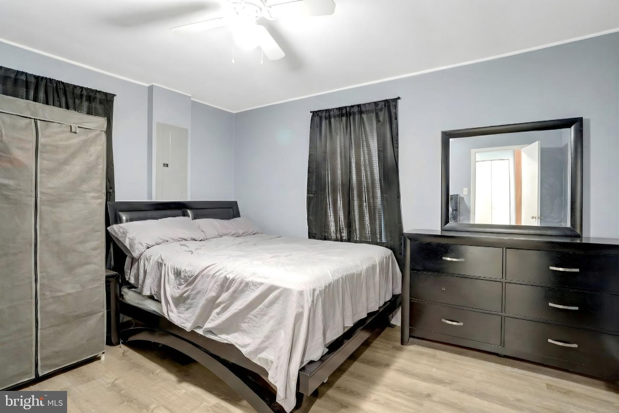 FORT WASHINGTON - Residential