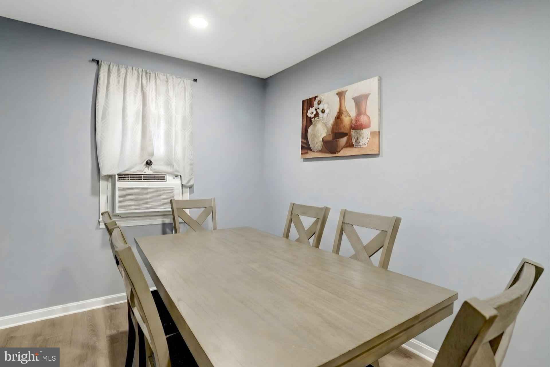 FORT WASHINGTON - Residential