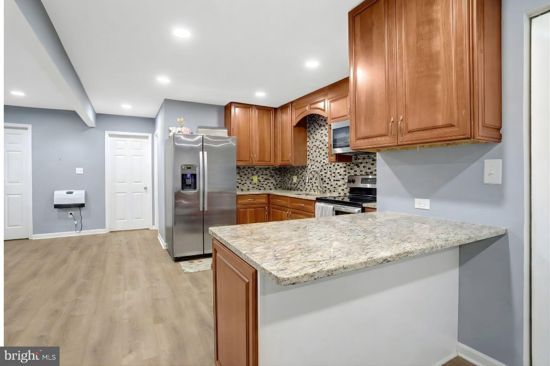 FORT WASHINGTON - Residential