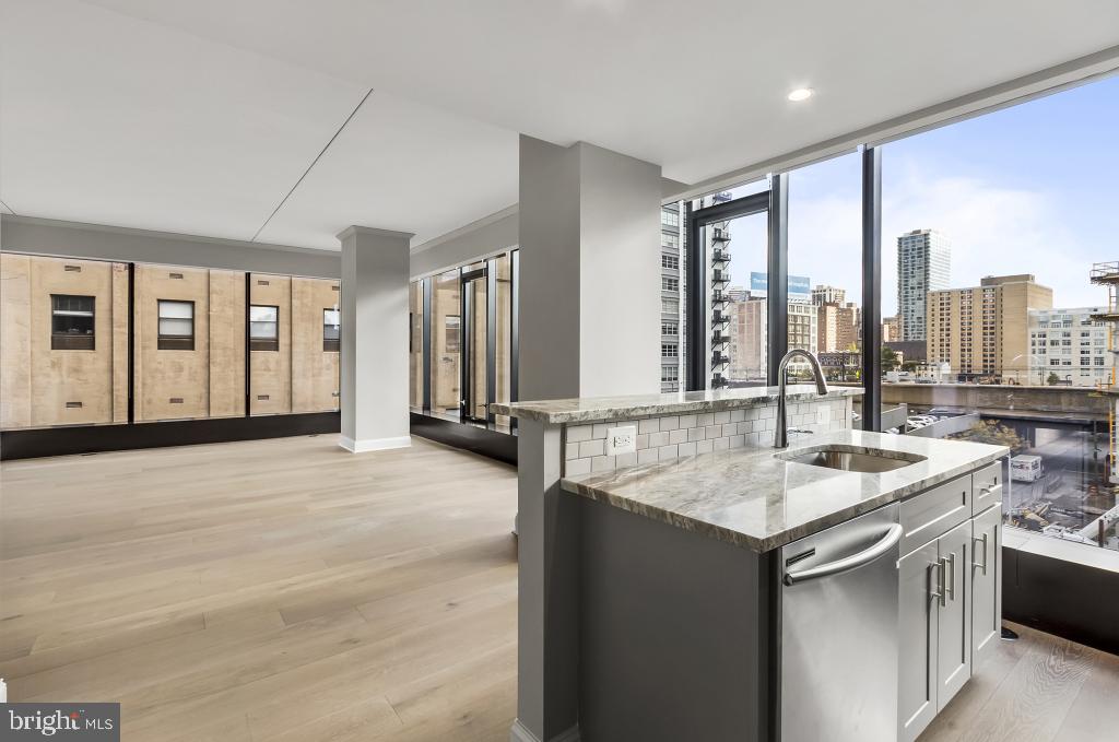 LOGAN SQUARE - Residential Lease