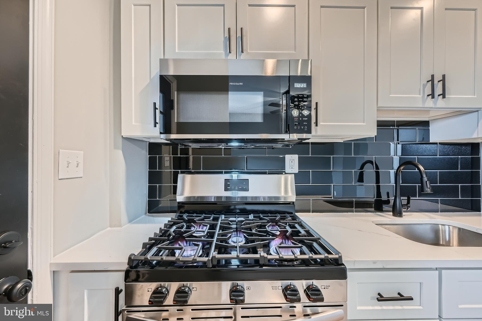 MERRITT HOMES - Residential