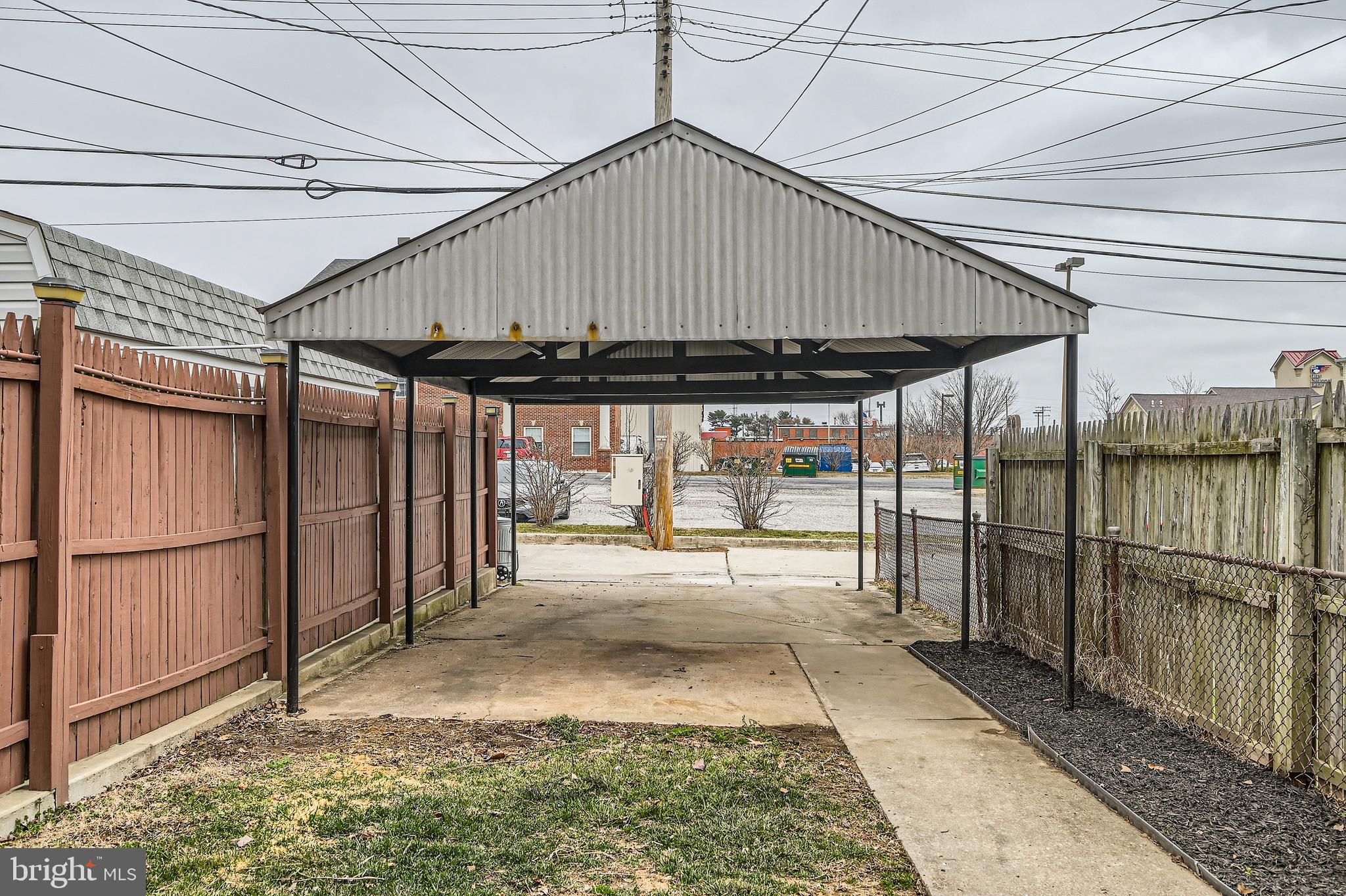 MERRITT HOMES - Residential